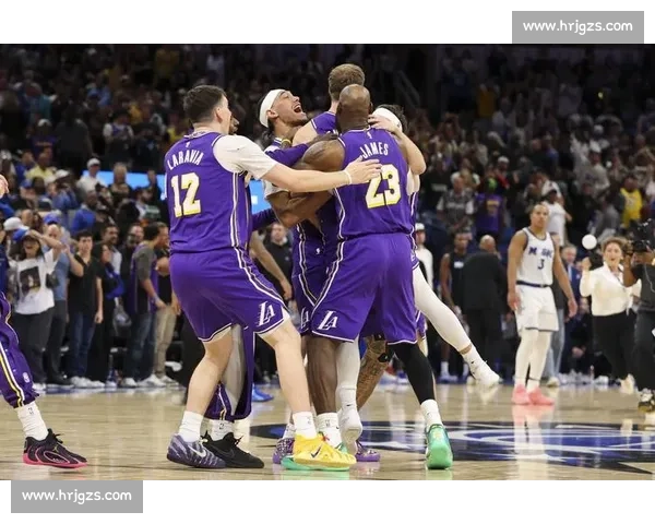 4月22日火箭对阵小牛NBA常规赛焦点战攻防对决与关键球员表现全解析 4月22日火箭对阵小牛NBA常规赛焦点战攻防对决与关键球员表现全解析