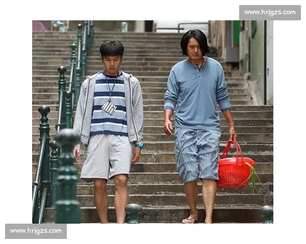 一龙与江佟猜巅峰对决回顾：中泰搏击交锋与战术演变全解析